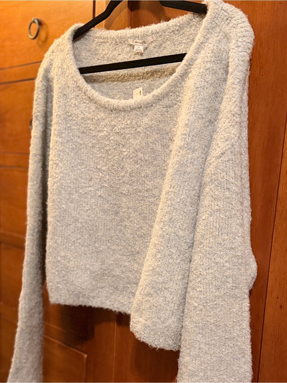 NWT Kimchi Blue Juniper Cropped Sweater Size Medium Off Shoulder Bouclé - Picture 4 of 11
